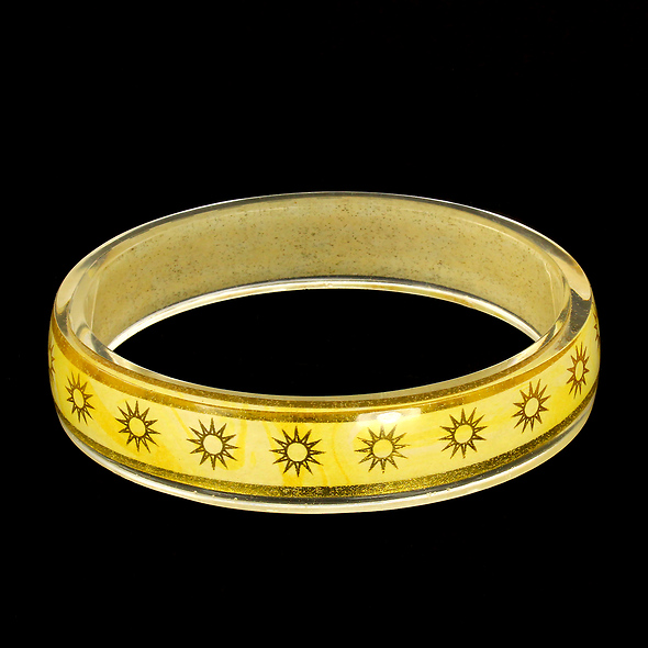 ZZ - 2022 ValentineDesignsStore - Another Turn Around the Sun Oval Bangle image 1